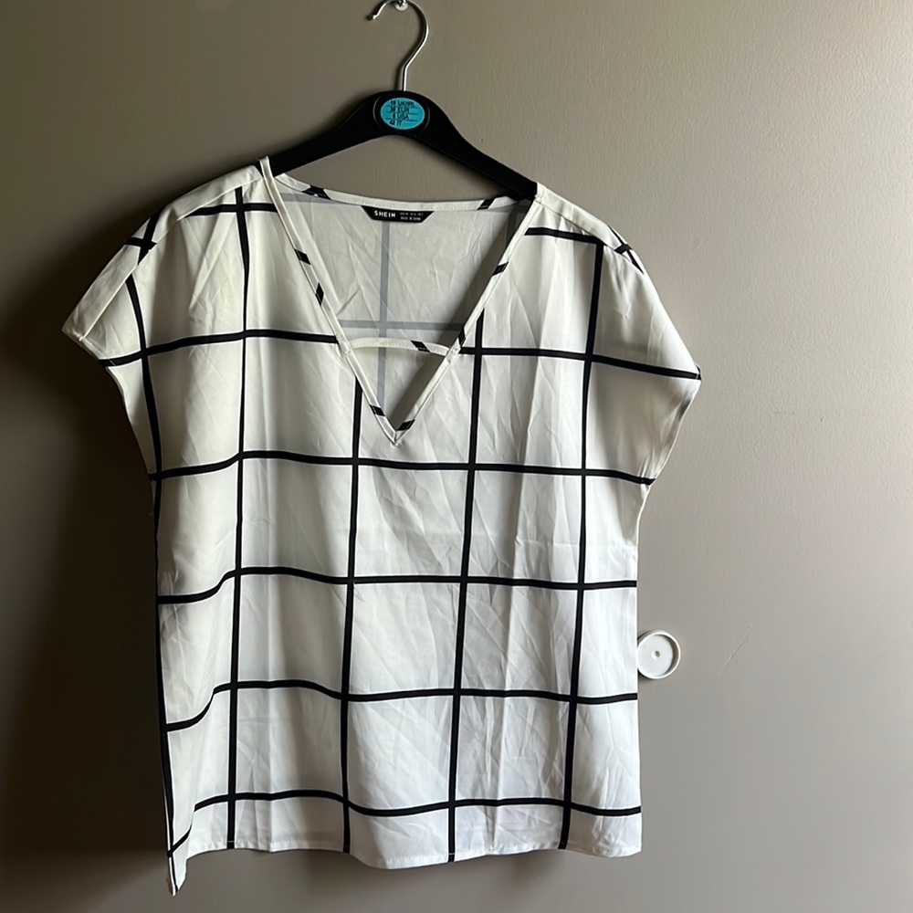 White with black stripe blouse